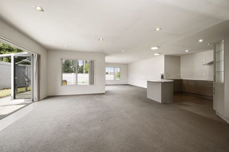 Photo of property in 8 Owhatiura Drive, Lynmore, Rotorua, 3010