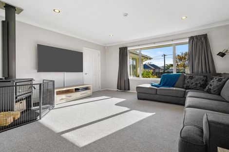 Photo of property in 36 Appleby Crescent, Burnside, Christchurch, 8053