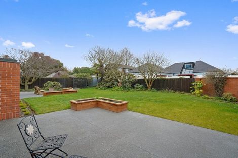 Photo of property in 10 Thurlestone Place, Burnside, Christchurch, 8053