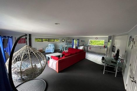 Photo of property in 473 Glenfield Road, Glenfield, Auckland, 0629