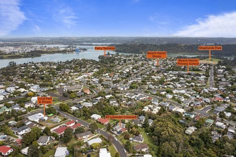 Photo of property in 47 Lysander Crescent, Beach Haven, Auckland, 0626