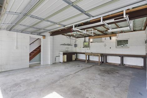 Photo of property in 15 Beeche Place, Birkdale, Auckland, 0626