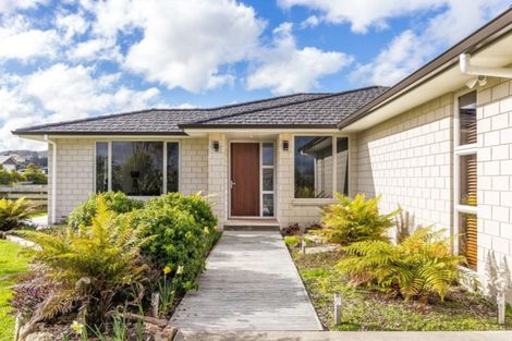 Photo of property in 94 Lisland Drive, Kinloch, Taupo, 3377