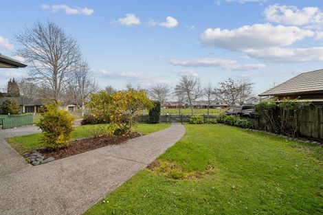 Photo of property in 57 Carisbrook Crescent, Papakura, 2110