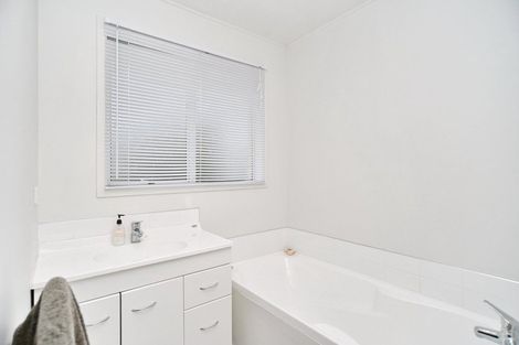 Photo of property in 1/17 Nyoli Street, Northcote, Christchurch, 8052
