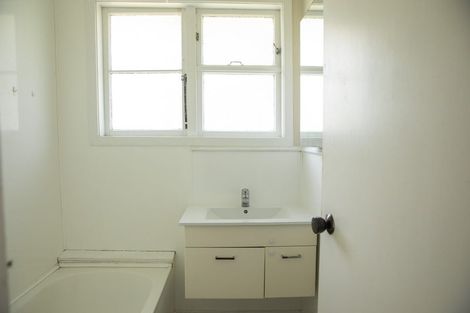 Photo of property in 45 Hillary Crescent, Belmont, Auckland, 0622