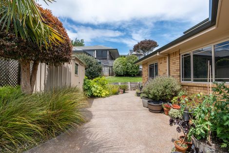 Photo of property in 7 Sunset Close, Western Heights, Hamilton, 3200