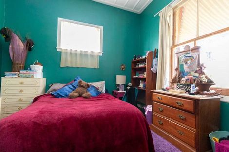 Photo of property in 6 Station Road, Paeroa, 3600