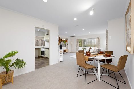 Photo of property in 17a Tirimoana Road, Te Atatu South, Auckland, 0602