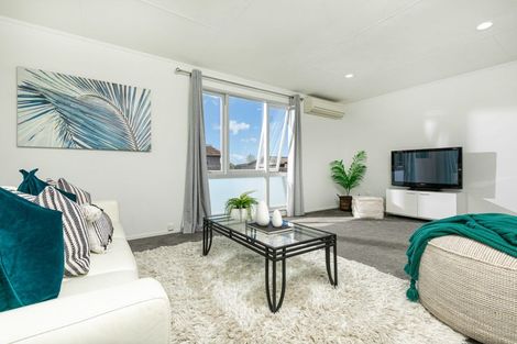 Photo of property in 12 Arthur Street, Riverhead, 0820