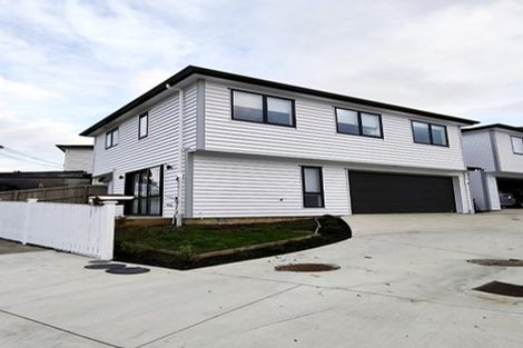 Photo of property in 13e Windermere Crescent, Blockhouse Bay, Auckland, 0600