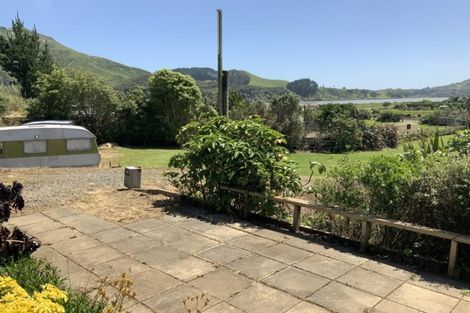 Photo of property in 173a Te Mahoe Road, Mokau, 4376