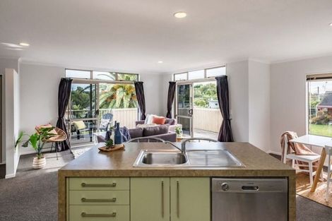 Photo of property in 52a Martin Road, Paraparaumu Beach, Paraparaumu, 5032