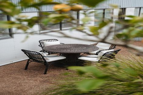 Photo of property in 4/27 Rangatira Road, Birkdale, Auckland, 0626