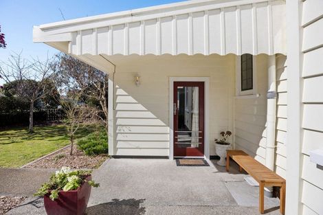 Photo of property in 31 Clare Street, Cambridge, 3434