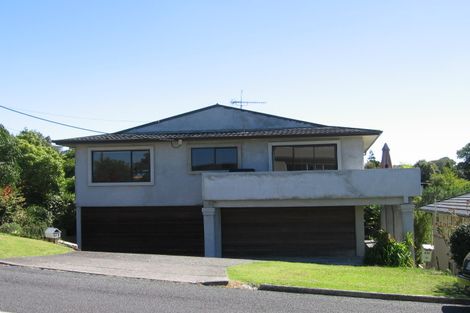 Photo of property in 1/84 Castor Bay Road, Castor Bay, Auckland, 0620