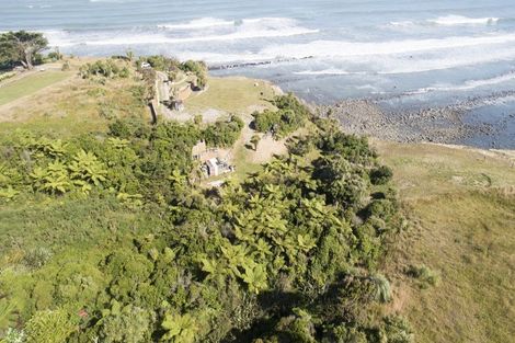 Photo of property in 20 Clifftop Lane, Cape Foulwind, 7892