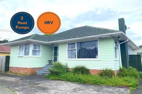 Photo of property in 90 Tirimoana Road, Te Atatu South, Auckland, 0602