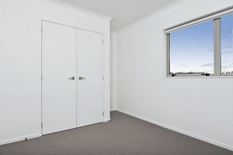 Photo of property in 29 Samuel Cassidy Avenue, Swanson, Auckland, 0614