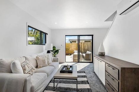 Photo of property in 7/10 Wilsher Crescent, Henderson, Auckland, 0612