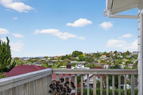 Photo of property in 98 Eban Avenue, Hillcrest, Auckland, 0627