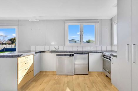 Photo of property in 220 Warwick Road, Mayfair, Hastings, 4122