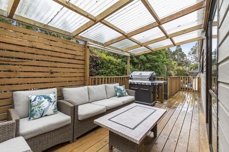 Photo of property in 1/117 Daffodil Street, Titirangi, Auckland, 0604