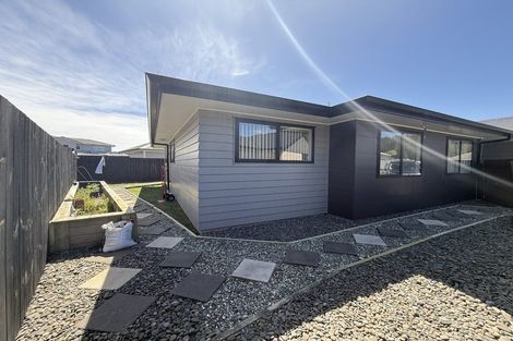 Photo of property in 12 Schooner Drive, Whitby, Porirua, 5024