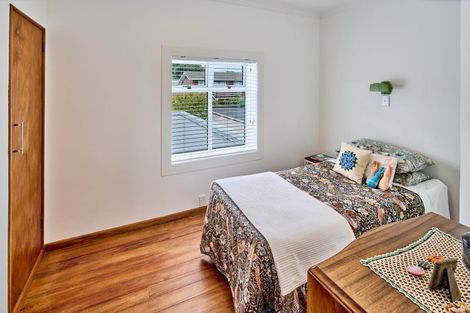 Photo of property in 14 Marina Grove, Hutt Central, Lower Hutt, 5010