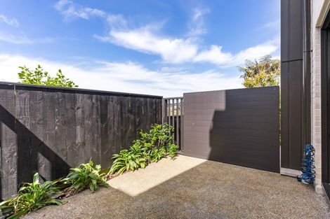 Photo of property in 14 Ara Toutouwai, Karori, Wellington, 6012