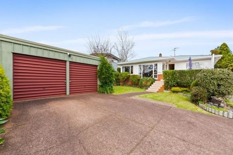 Photo of property in 10 Chapman Road, Te Atatu Peninsula, Auckland, 0610