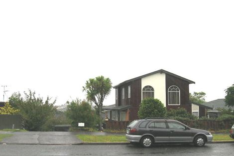 Photo of property in 36 Chelsea View Drive, Chatswood, Auckland, 0626