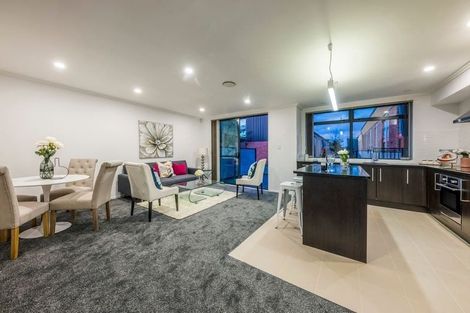 Photo of property in 2/182 Flat Bush School Road, Flat Bush, Auckland, 2019