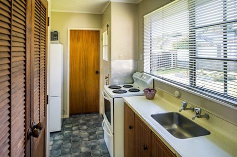 Photo of property in 17 Cleat Street, Whitby, Porirua, 5024