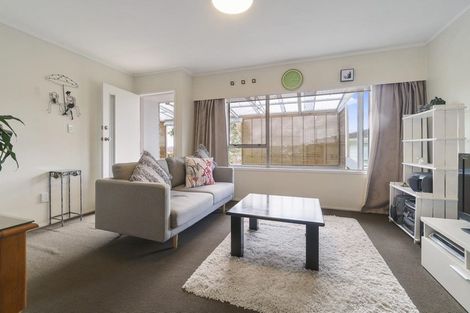 Photo of property in 3/25 Widmore Drive, Massey, Auckland, 0614