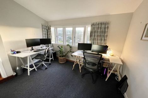 Photo of property in 45 Fairview Crescent, Kelburn, Wellington, 6012