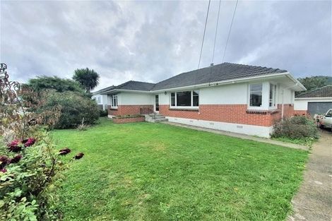 Photo of property in 63 Kowhai Avenue, Ebdentown, Upper Hutt, 5018