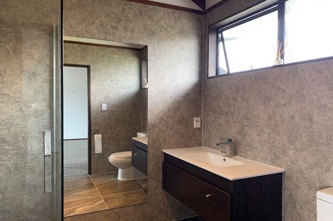 Photo of property in 20 Tatyana Place, Massey, Auckland, 0614