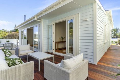 Photo of property in 4 Clarence Road, Northcote Point, Auckland, 0627