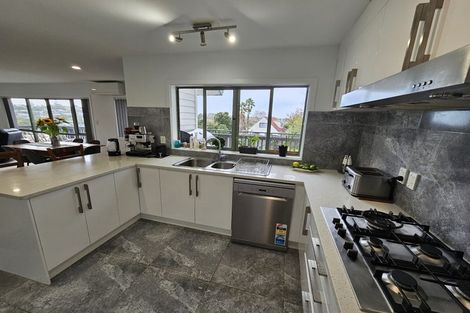 Photo of property in 24 Carillon Place, Massey, Auckland, 0614