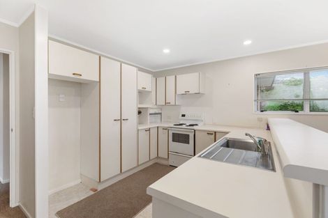 Photo of property in 33a Kirby Street, Glendene, Auckland, 0602