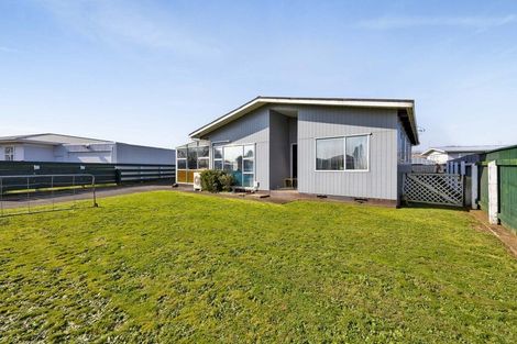 Photo of property in 2 Tawa Street, Hawera, 4610