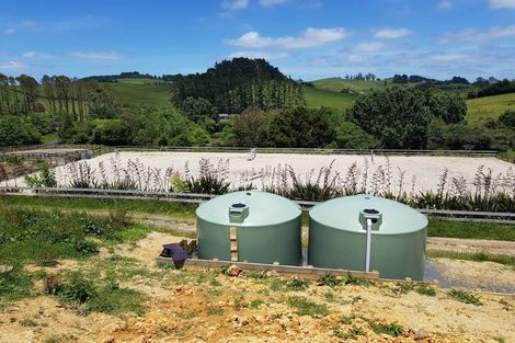 Photo of property in 32 Keaney Road, Ararimu, Drury, 2579