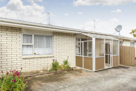 Photo of property in 2/364 Featherston Street, Palmerston North, 4414