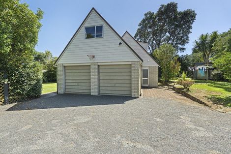 Photo of property in 1138 South Road, Oakura, 4314