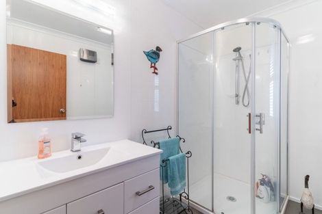 Photo of property in 234 Park Street, Winton, 9720