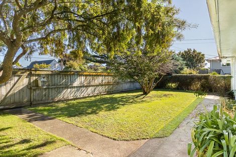 Photo of property in 55 Ngaio Road, Waikanae, 5036