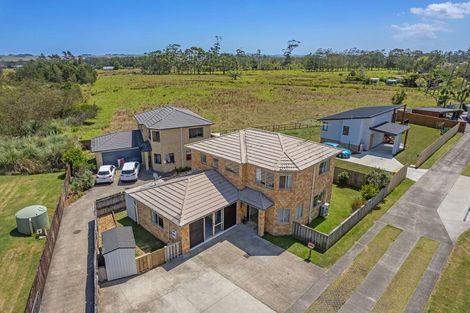 Photo of property in 34 Aitkenhead Court, Parakai, 0830