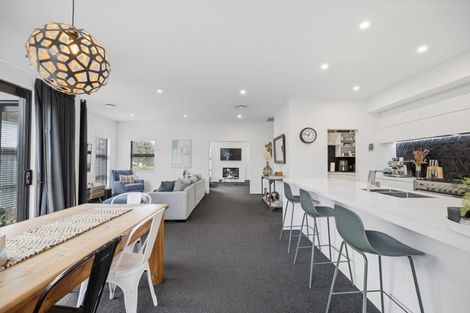 Photo of property in 28 Karere Avenue, Marshland, Christchurch, 8083