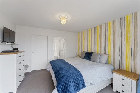 Photo of property in 4 Fearne Drive, Woodend, 7610